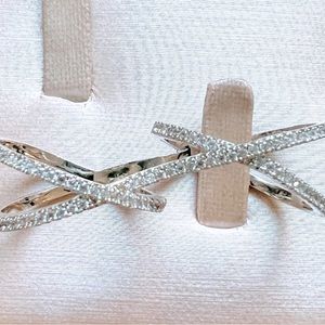 Nice & Bella Double Criss-Cross Ring